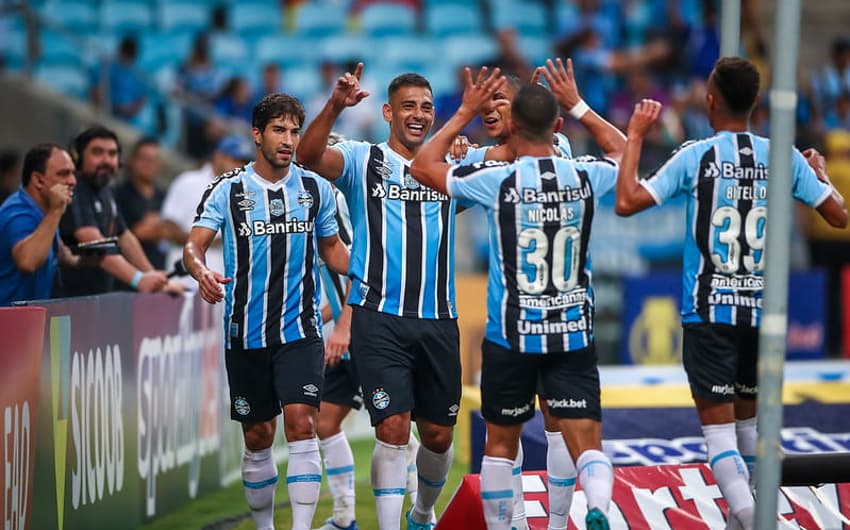 Grêmio x Guarani - comemoração Diego Souza