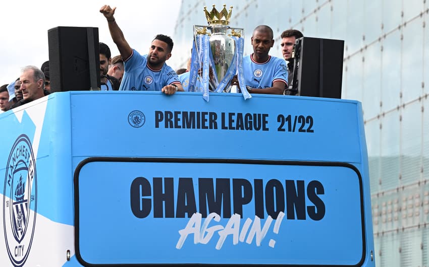 Manchester City comemorando título da Premier League