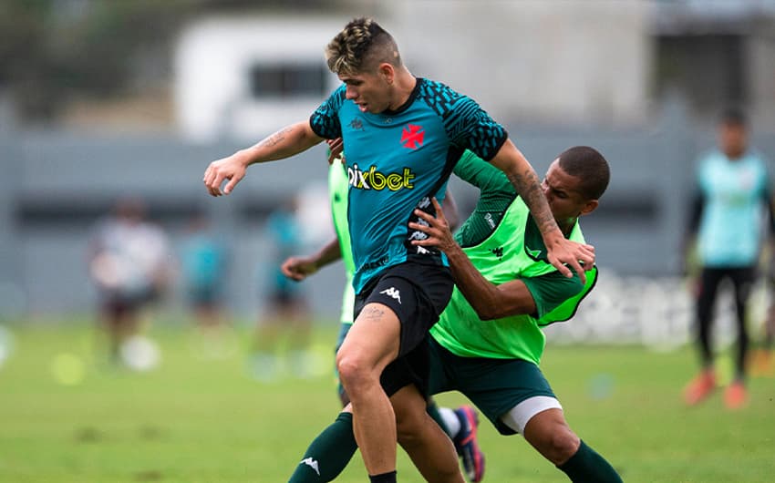 Palacios em jogo treino contra Portuguesa