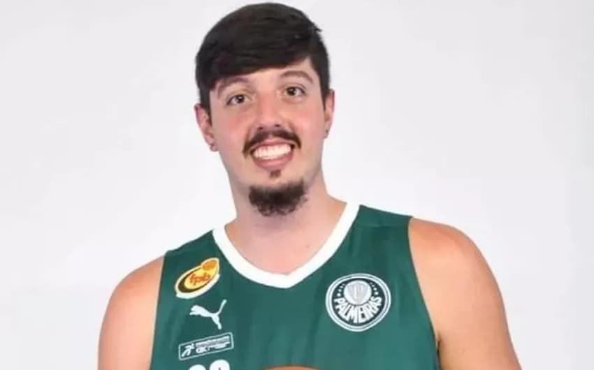 Jogador de basquete - Palmeiras