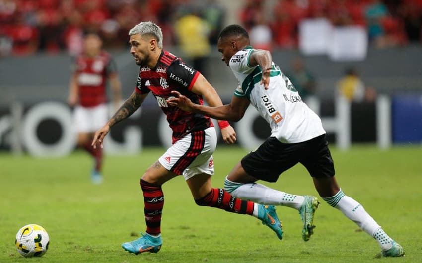 Flamengo x Coritiba - 2022 - Arrascaeta