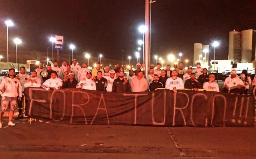 Protesto da Galoucura contra o Atlético-MG