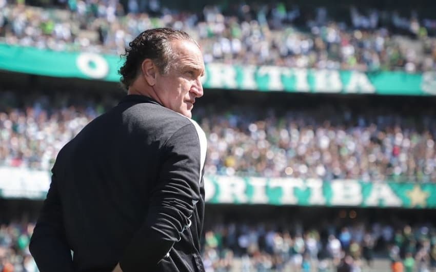 Treinador alvinegro alfinetou o Palmeiras