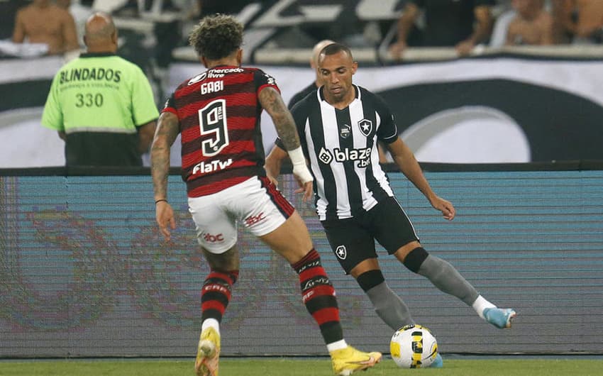Botafogo x Flamengo - Marçal