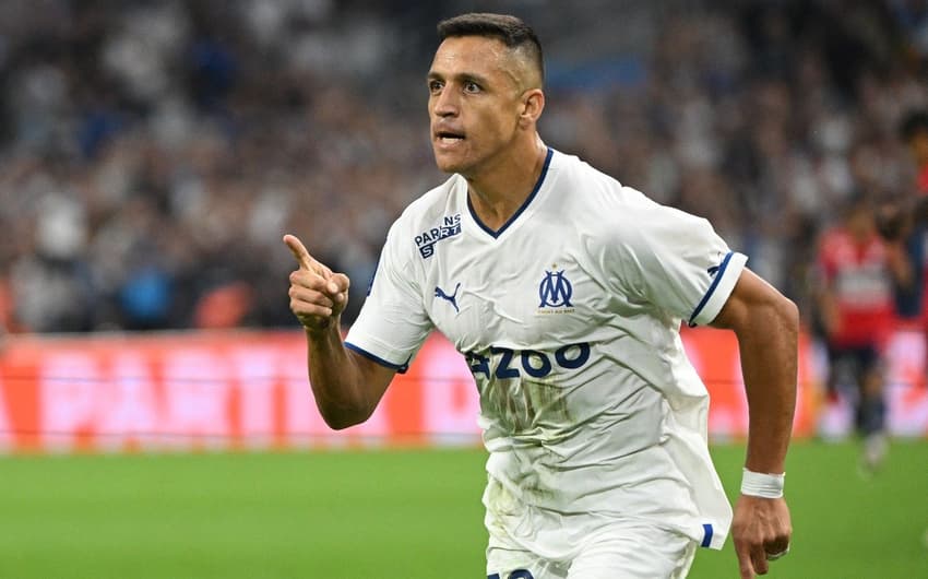 Livre no mercado após deixar time francês, Sánchez teve o nome ventilado no Corinthians, mas clube não tentará reposição após saída de Róger Guedes
