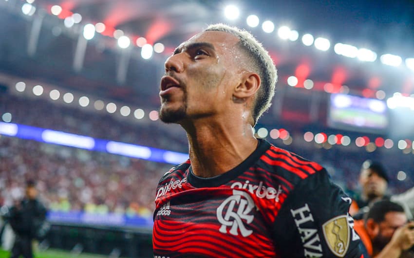 Matheuzinho - Flamengo - Corinthians - Europa