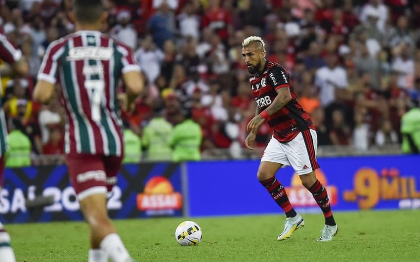 Arturo Vidal - Flamengo x Fluminense