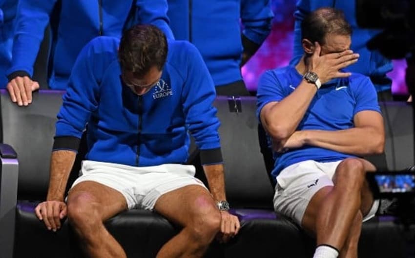 Federer e Nadal choram em despedida