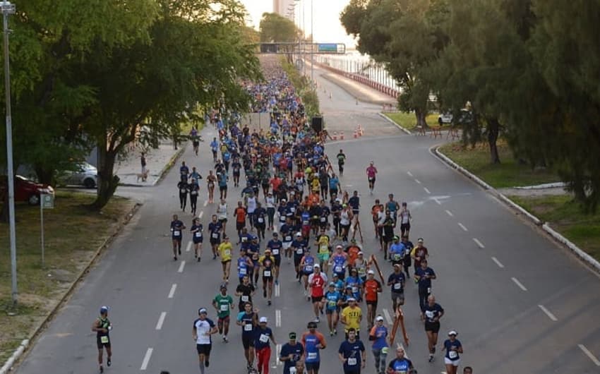 A 11ª edição da Maratona Internacional Maurício de Nassau, em Recife, no dia 11 de dezembro, está com as inscrições abertas. (Divulgação)