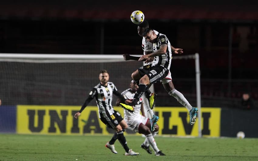Léo - São Paulo x Atlético-MG