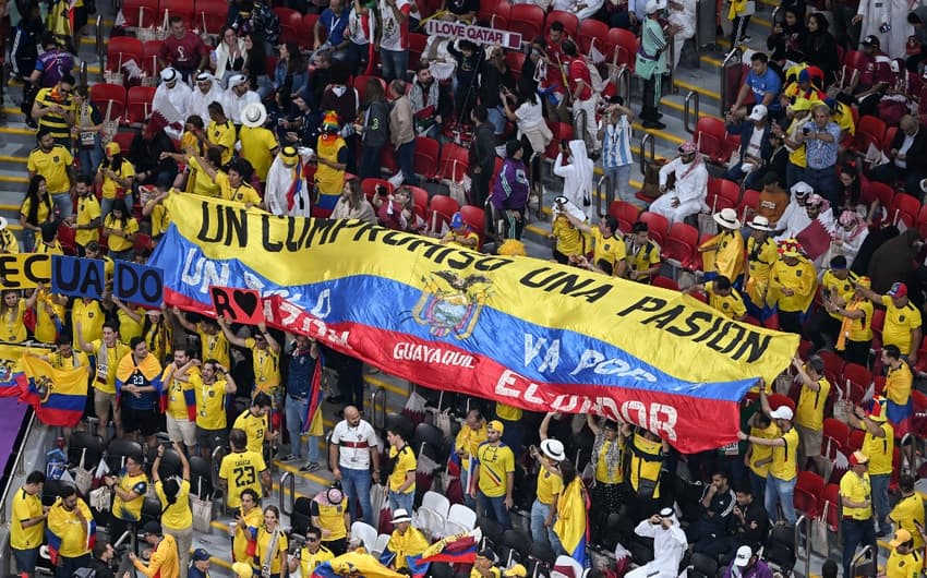 Torcida do Equador na abertura da Copa