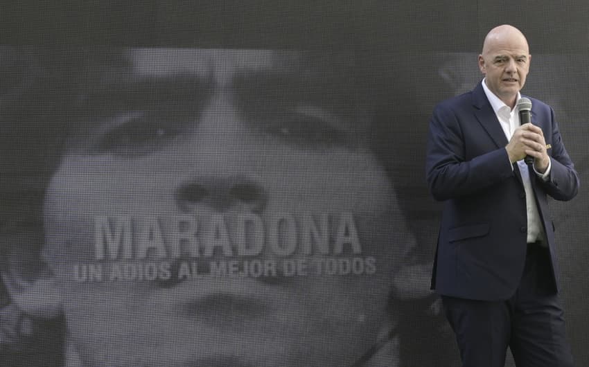 Gianni Infantino - Homenagem a Maradona