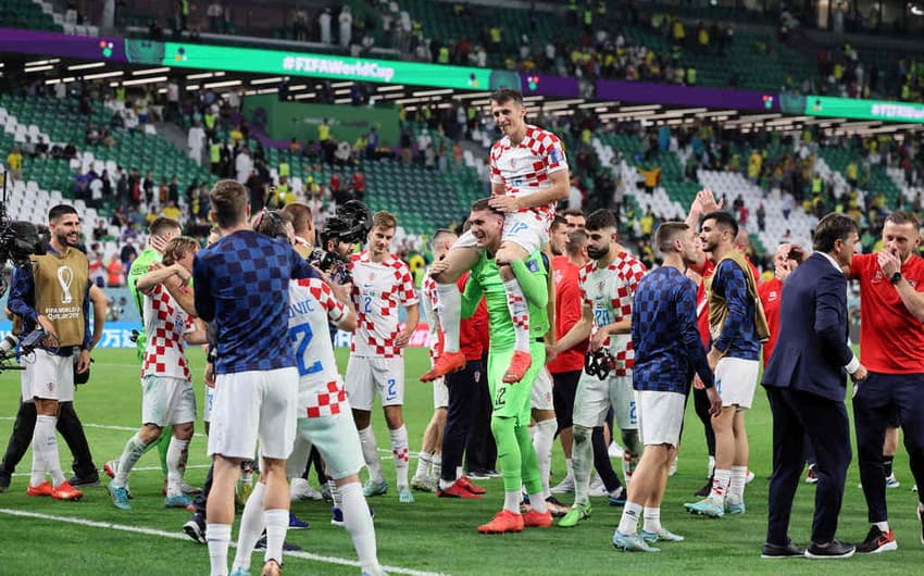 Croacia x Brasil - jogadores comemorando