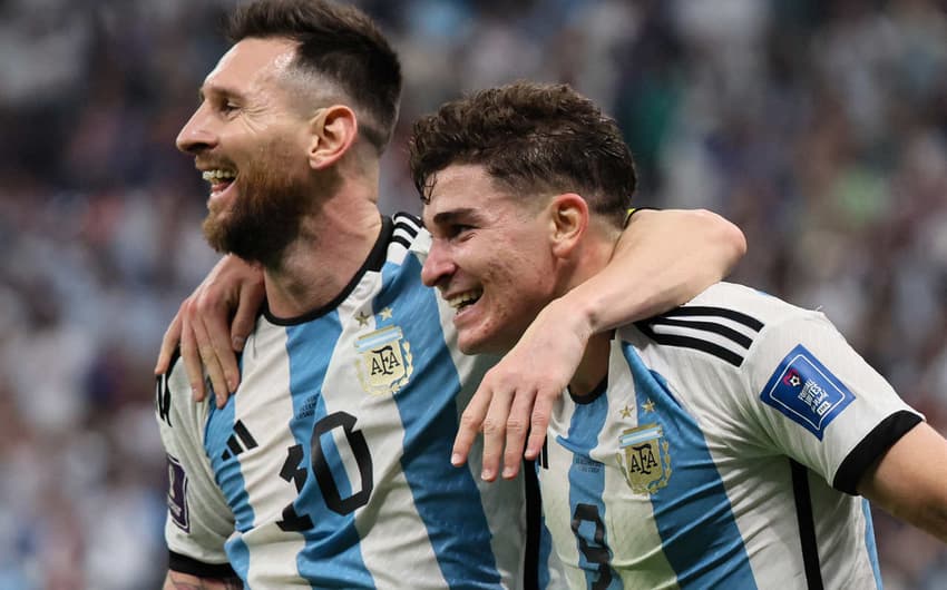 Messi e Julián Alvarez - Argentina x Croácia