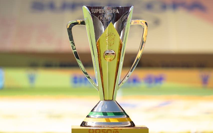 Foto Taça Supercopa Brasil