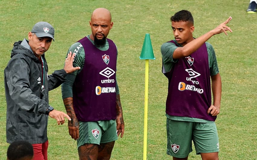Treino do Fluminense - Felipe Melo e seu filho, Davi Melo