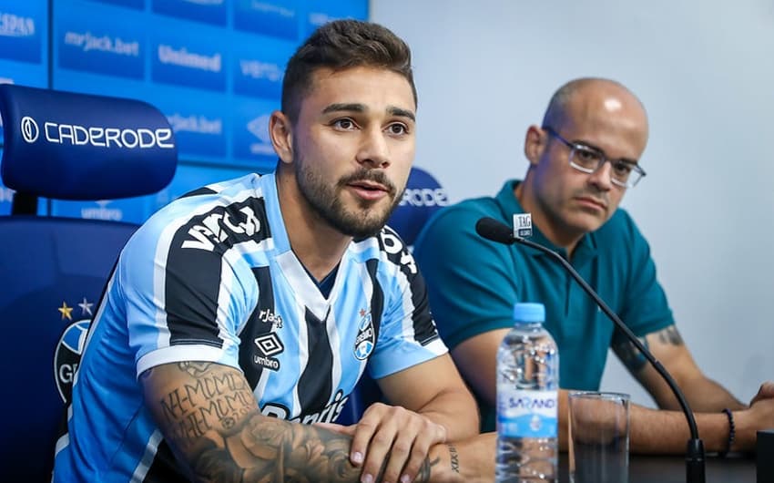 Apresentação de João Pedro no Grêmio