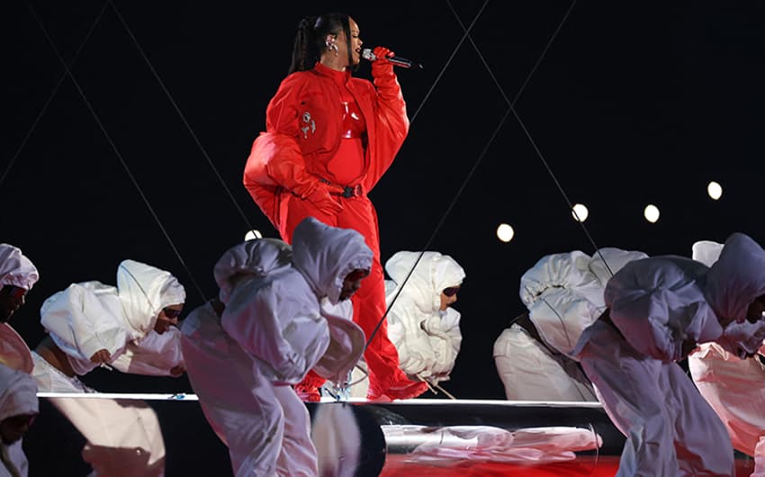 Rihanna Show Super Bowl
