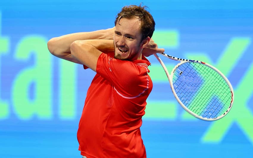 Daniil Medvedev em ação no ATP 250 de Doha