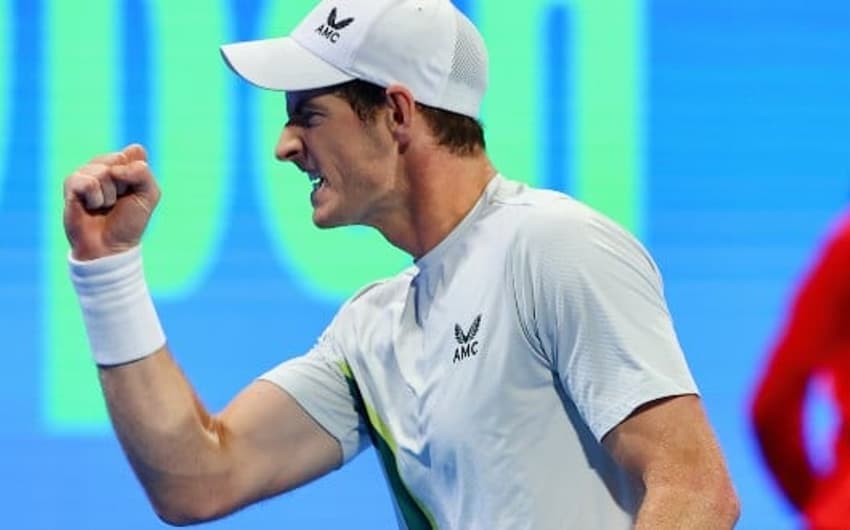 Andy Murray vibra com vitória em Doha