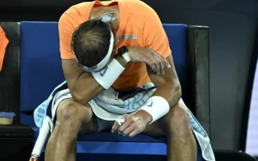 Rafael Nadal lesionado no Australian Open