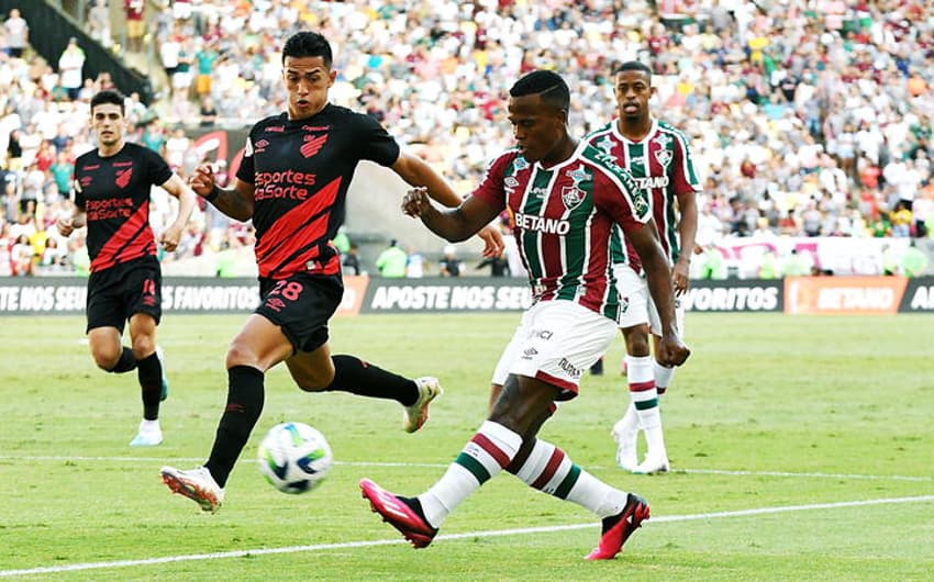Arias - Fluminense