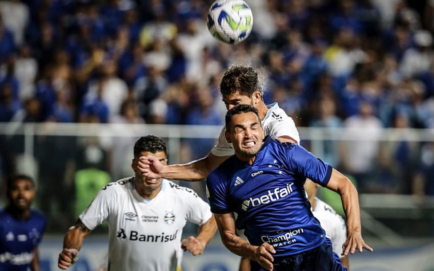 Gilberto fez apenas três gols pela Raposa, contra o Villa Nova, pelo Campeonato Mineiro