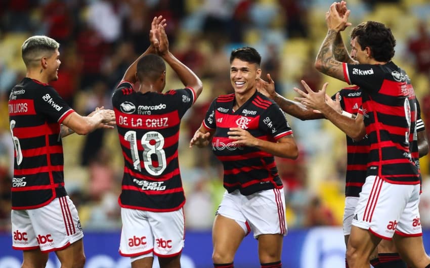 Flamengo-x-Sao-Paulo-aspect-ratio-512-320
