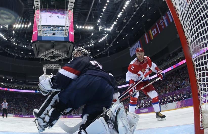 Eua x Russia - Hockey jogos de inverno em Sochi (Foto: Bruce Bennett/AFP)