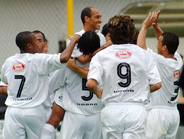Basílio atuou no Santos entre 2004 e 2006 (Foto: Divulgação)