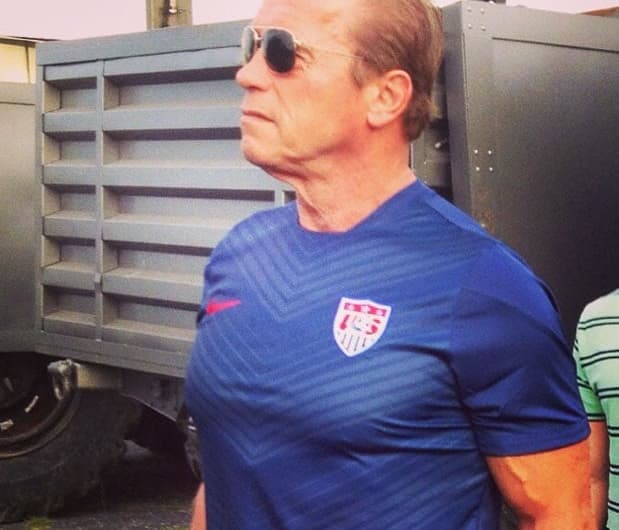 Arnold Schwarzenegger postou mensagem de apoio aos EUA no Facebook (Foto: Reprodução/ Facebook)