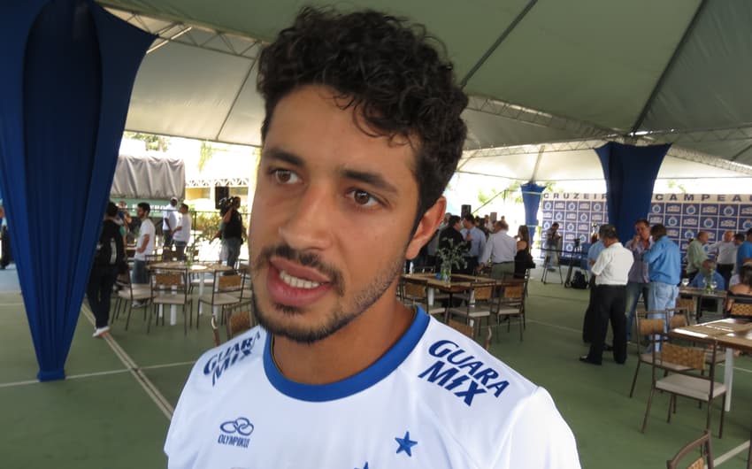 Léo - Cruzeiro (Foto: Thiago Fernandes/LANCE!Press)