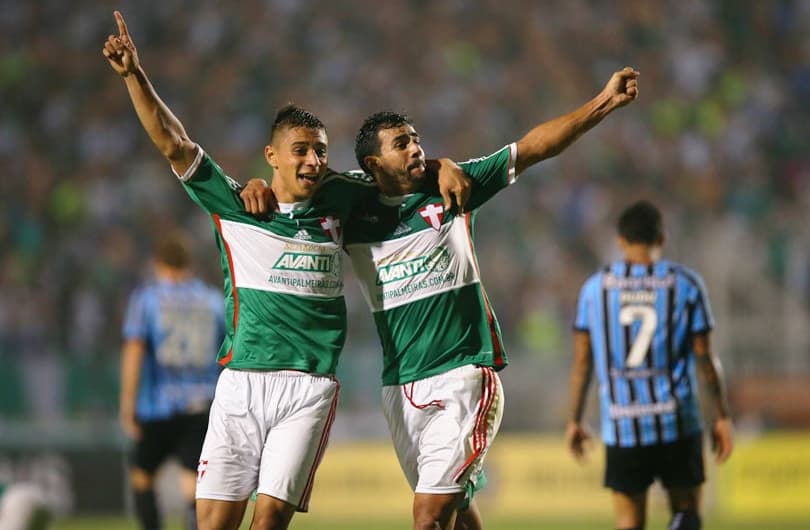Palmeiras vence Grêmio de virada e se afasta ainda mais da zona do rebaixamento (Foto: Ari Ferreira/LANCE!Press)