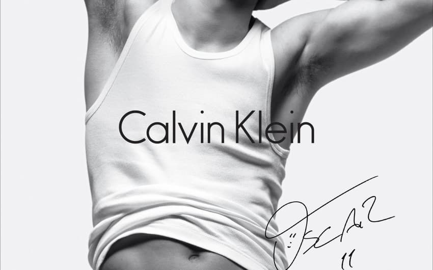 Oscar estrela campanha da Calvin Klein (Foto: Divulgação)