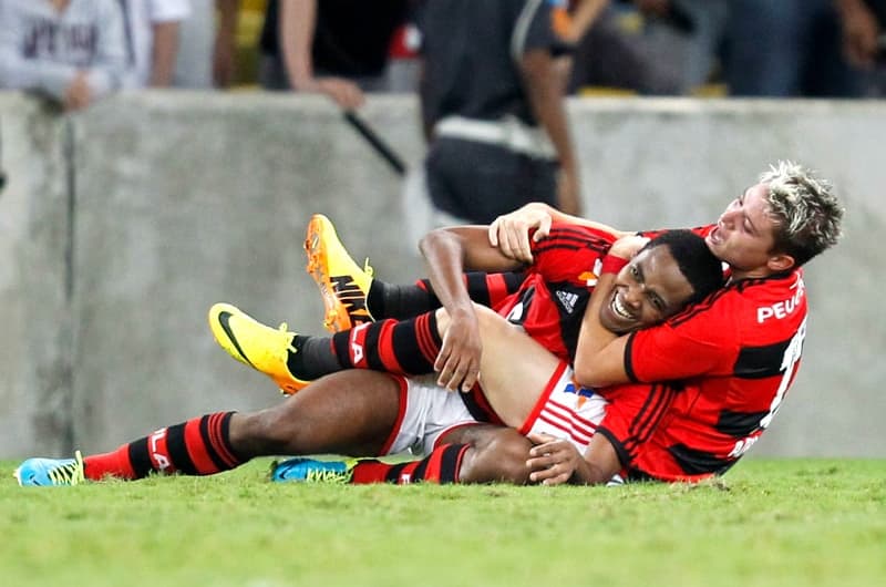 Flamengo x Botafogo - Adryan e Elias (Foto: Ricardo Ramos/ LANCE!Press)
