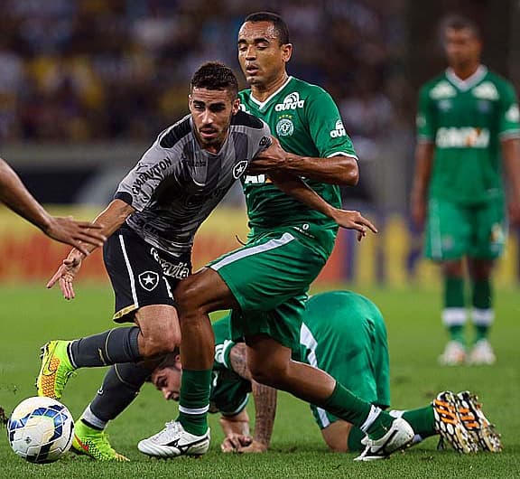 Botafogo vence a Chapecoense no Maracanã (Foto: Cleber Mendes/ LANCE!Press)