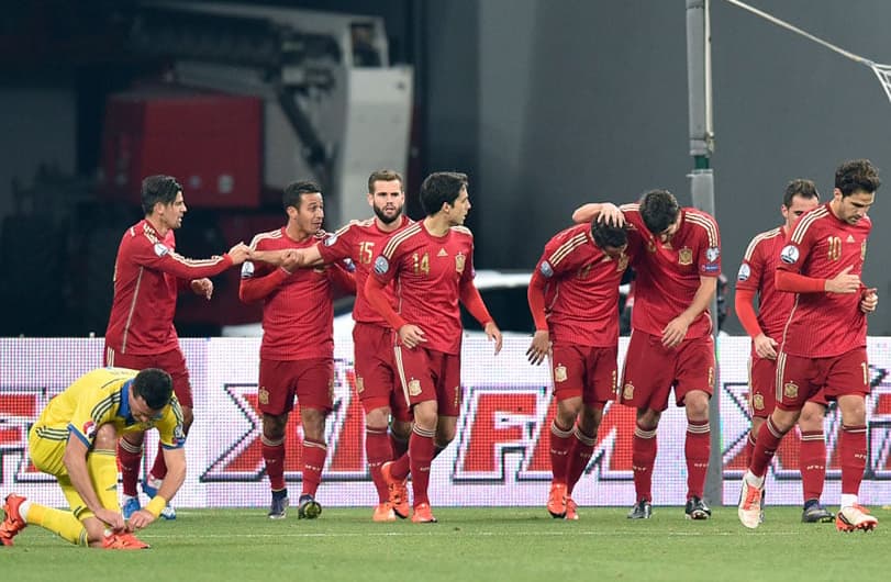 Ucrânia x Espanha - gol da Espanha (Foto: Genya Savilov/AFP)