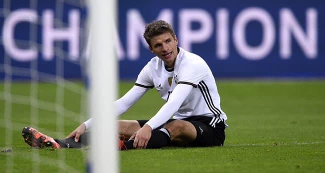 Jogadores da seleção alemã não deixaram o estádio após o jogo (Foto: AFP)