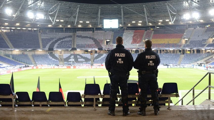 HOME - Alemanha x Holanda - Amistoso cancelado em Hannover por causa das ameaças terroristas (Foto: Julian Stratenschulte/AFP)
