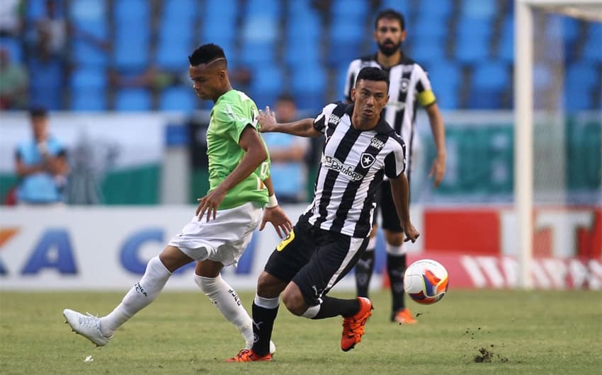 Último encontro: Botafogo 0x0 América-MG - 28/11/2015, pela última rodada da Série B
