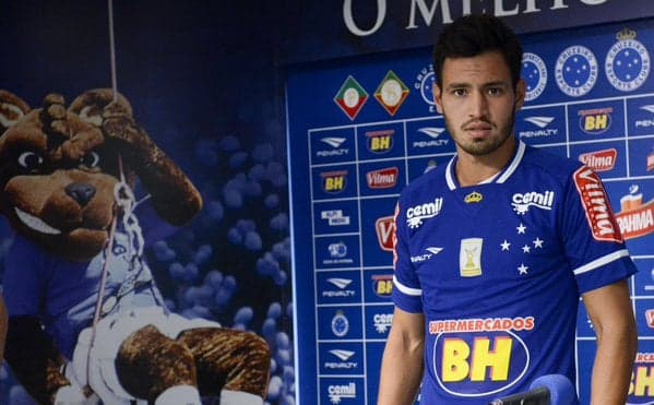 Sánchez Miño durante apresentação (Foto: Site Oficial / Cruzeiro)
