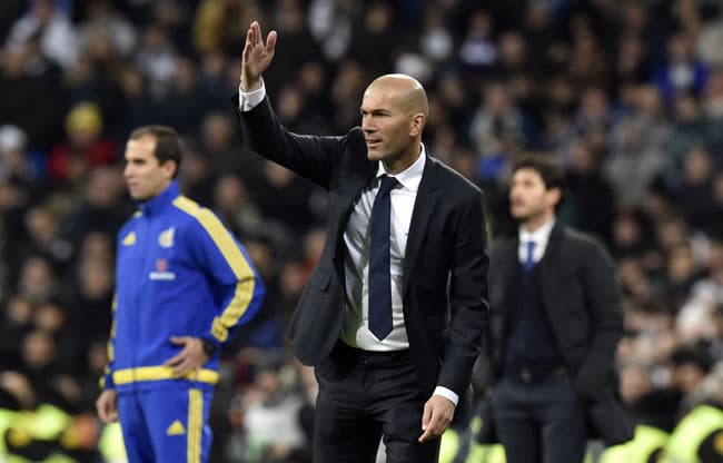 Zidane fez sua estreia no comando do Real Madrid