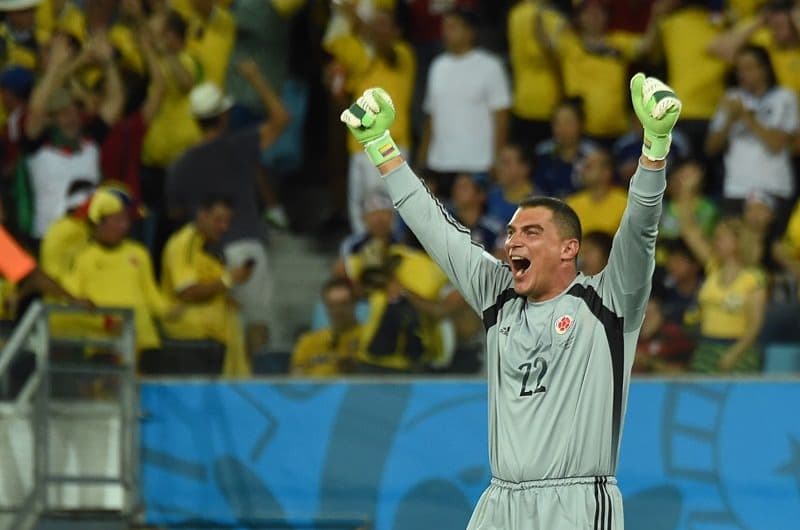 Aos 43 anos, Mondragón disputou a Copa do Mundo de 2014, no Brasil (Foto: AFP)