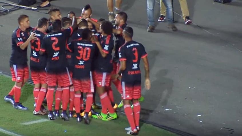 HOME - Flamengo x América-MG - Primeira Liga - Gol de Everton (Foto: Reprodução/Premiere)