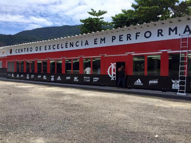 Centro de Excelência em Performance no Ninho do Urubu - Flamengo