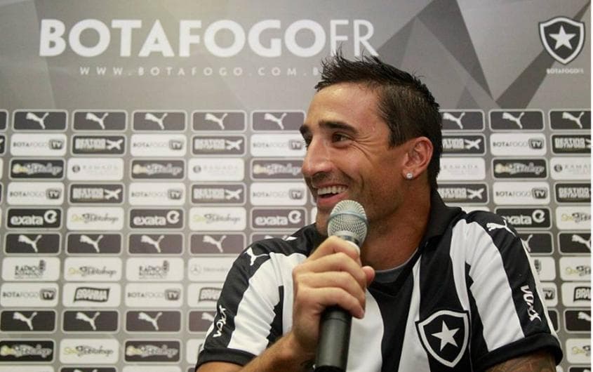 Apresentação de Salgueiro no Botafogo (Foto: Vitor Silva/SSPress/Botafogo)