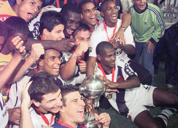 Vasco campeão da Libertadores em 1998 (Foto: Arquivo LANCE!)