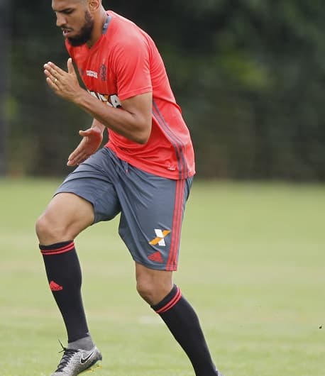 Wallace em treino do Flamengo (Gilvan de Souza/Flamengo)
