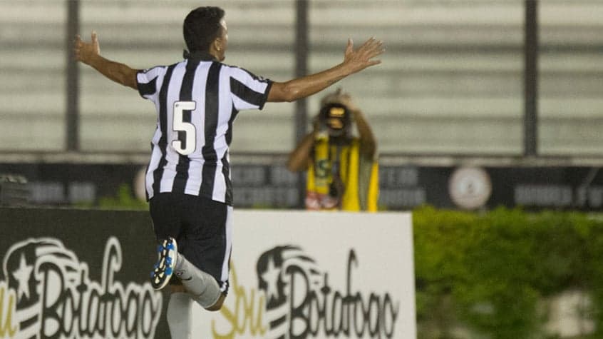 HOME - Botafogo x Bangu - Campeonato Carioca - Rodrigo Lindoso (Foto: Celso Pupo/Fotoarena/LANCE!Press)