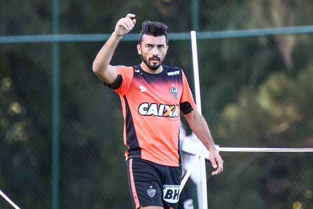 Dátolo treinou na Cidade do Galo, mas não foi relacionado por Diego Aguirre (Foto: Bruno Cantini/Atlético-MG)
